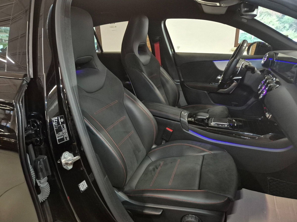 Mercedes-Benz Classe A 35 AMG 4Matic (7)
