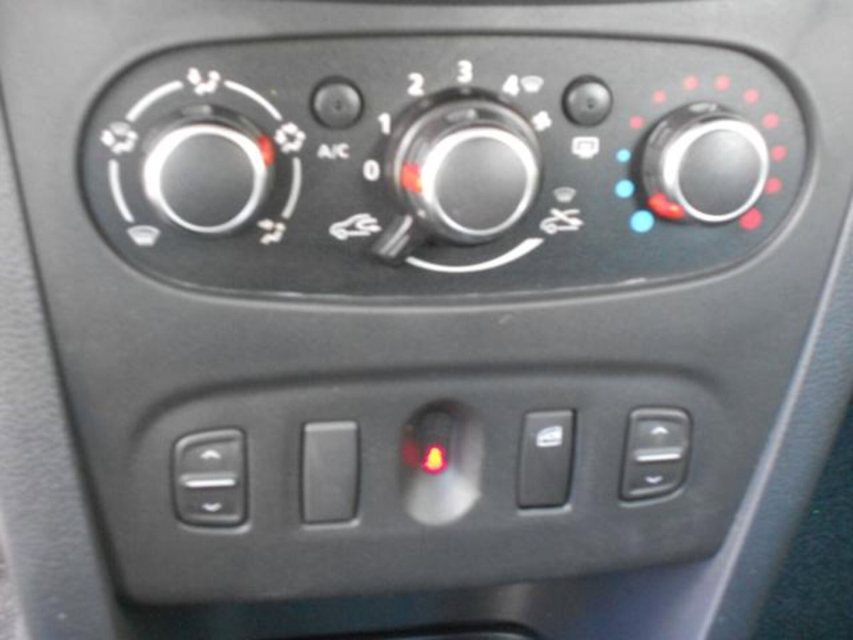 Dacia Sandero Streetway 1.5 Blue dCi 75 CV S&S Comfort (12)