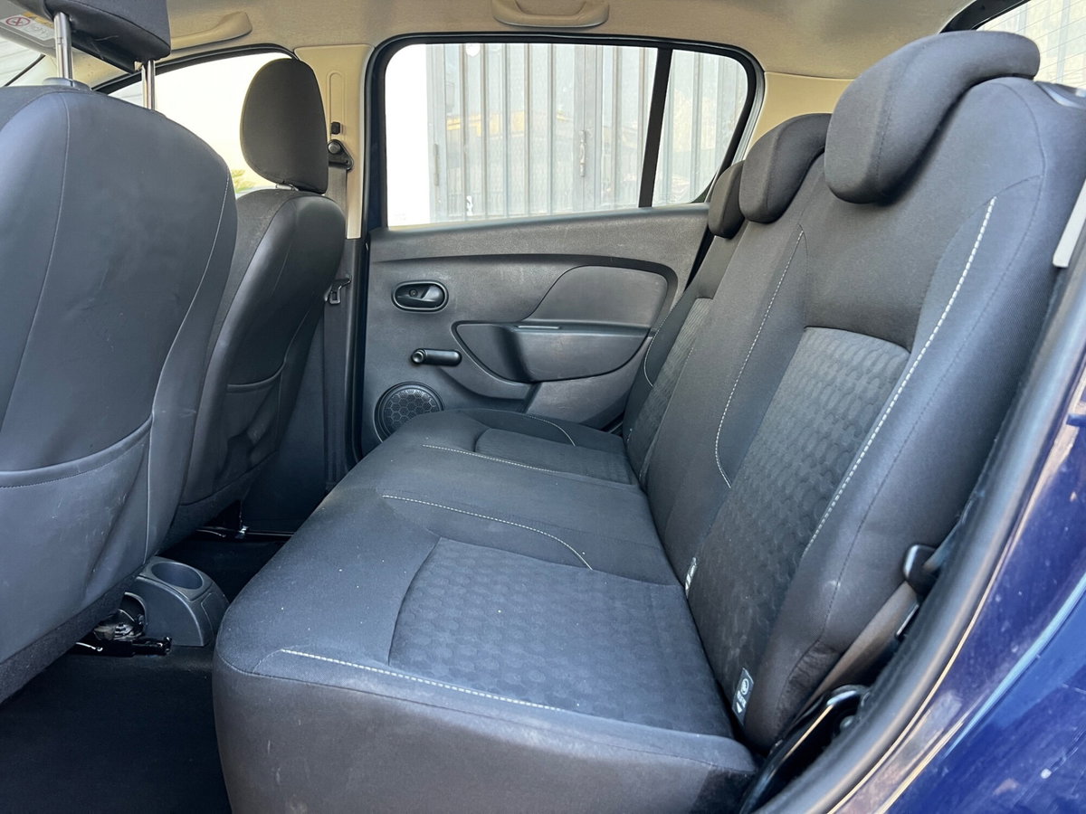 Dacia Sandero 1.2 GPL 75CV Ambiance (7)