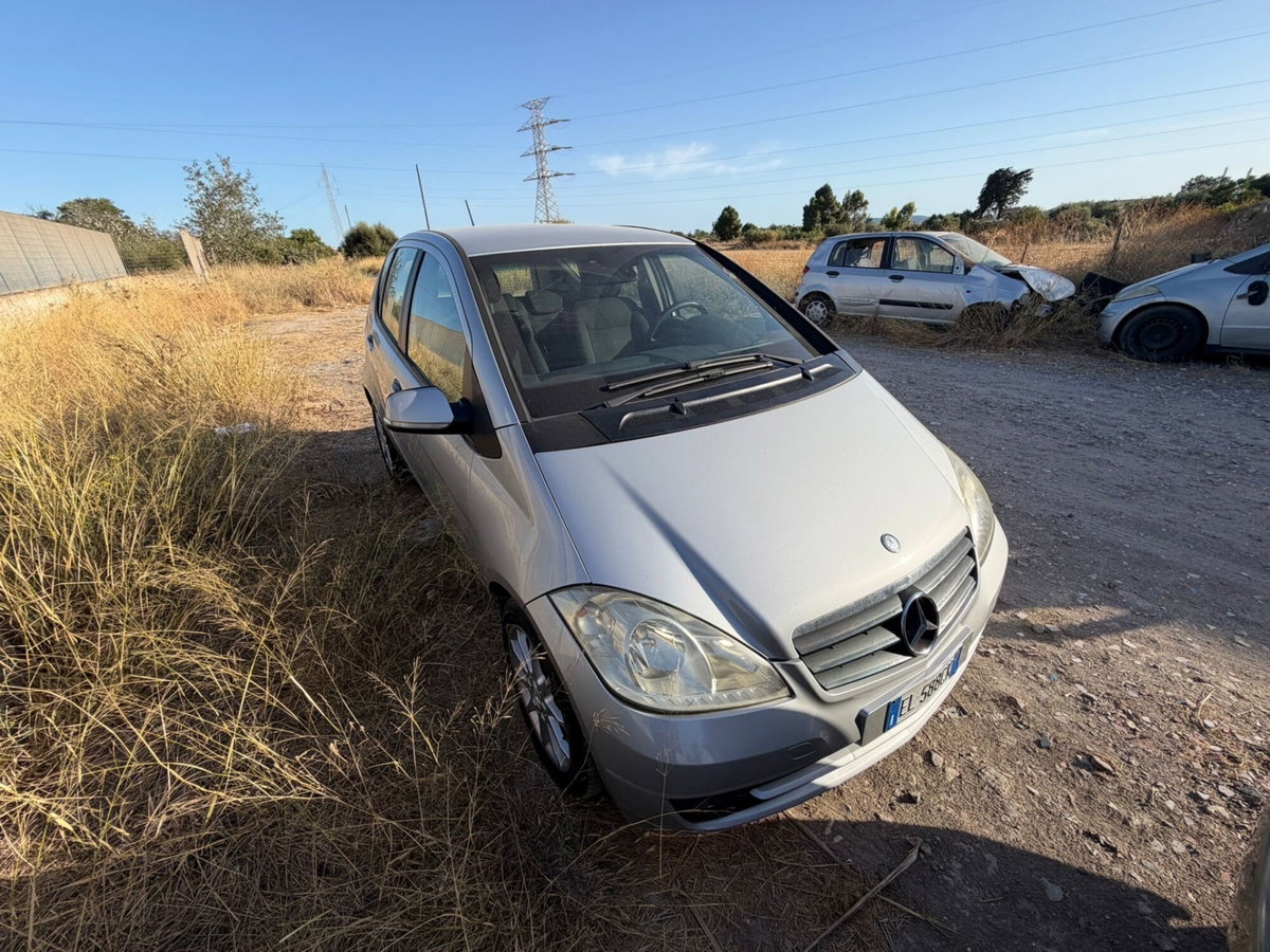 Mercedes-Benz Classe A 180 CDI Coupé Special Edition (2)