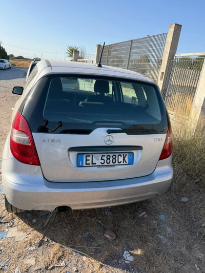 Mercedes-Benz Classe A 180 CDI Coupé Special Edition (3)
