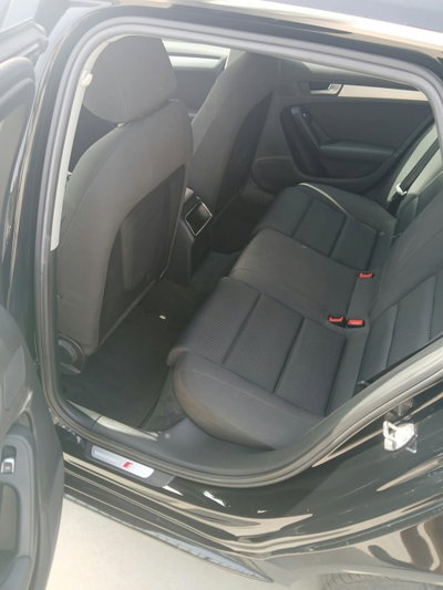 Audi A4 Avant 2.0 TDI 177 CV quattro S tronic edition (6)