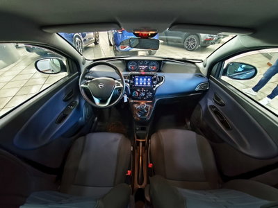 Lancia Ypsilon 1.0 FireFly 5 porte S&S Hybrid Ecochic Gold (15)