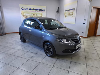 Lancia Ypsilon 1.0 FireFly 5 porte S&S Hybrid Ecochic Gold (2)