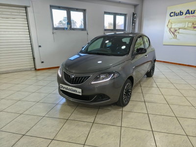 Lancia Ypsilon 1.0 FireFly 5 porte S&S Hybrid Ecochic Gold (3)