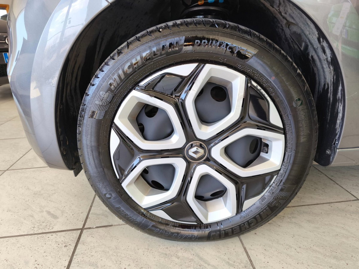 Renault Twingo SCe 65 CV Signature (11)