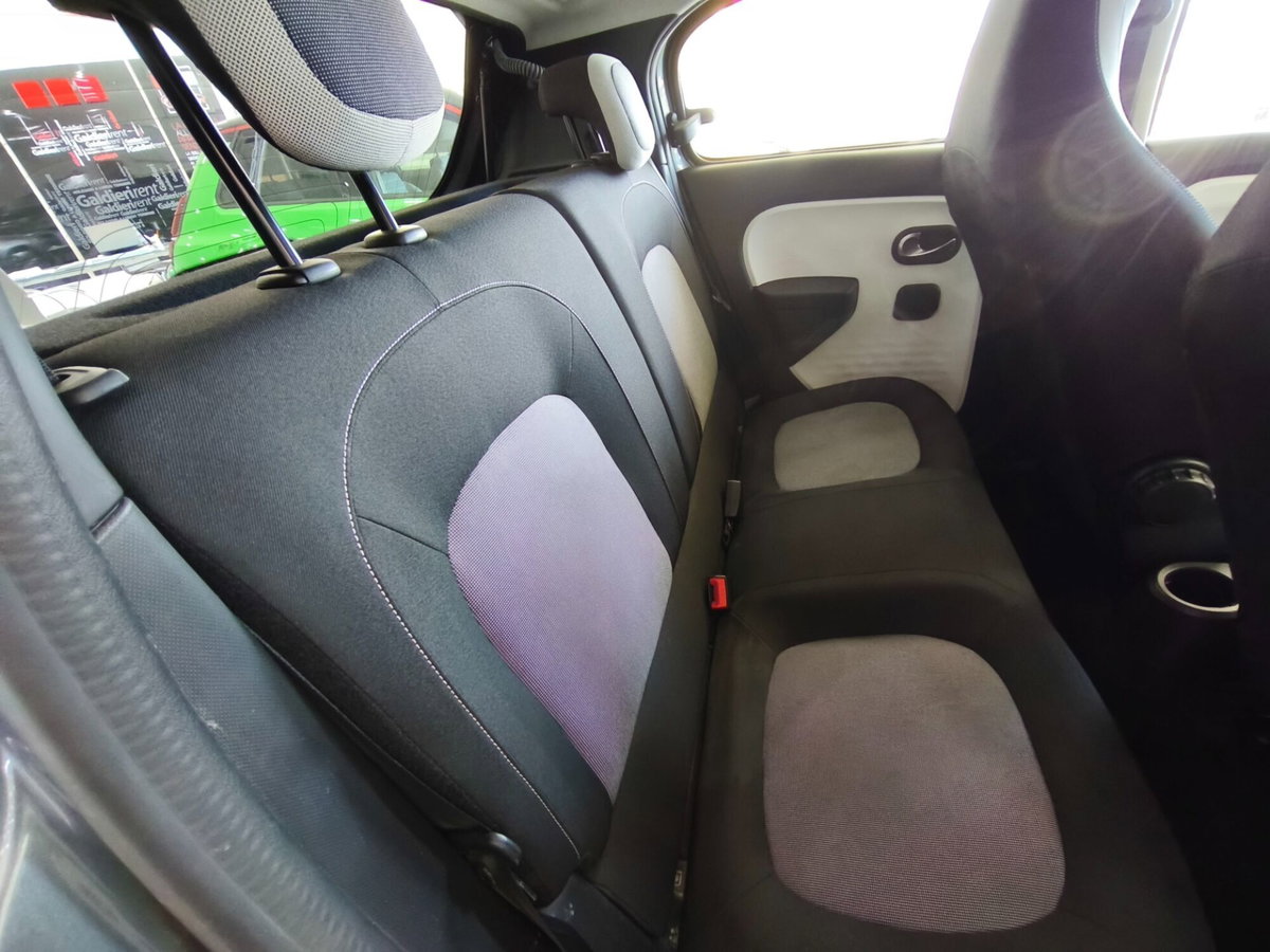 Renault Twingo SCe 65 CV Signature (14)