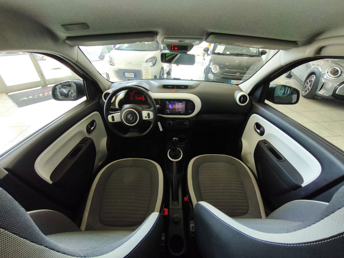 Renault Twingo SCe 65 CV Signature (15)