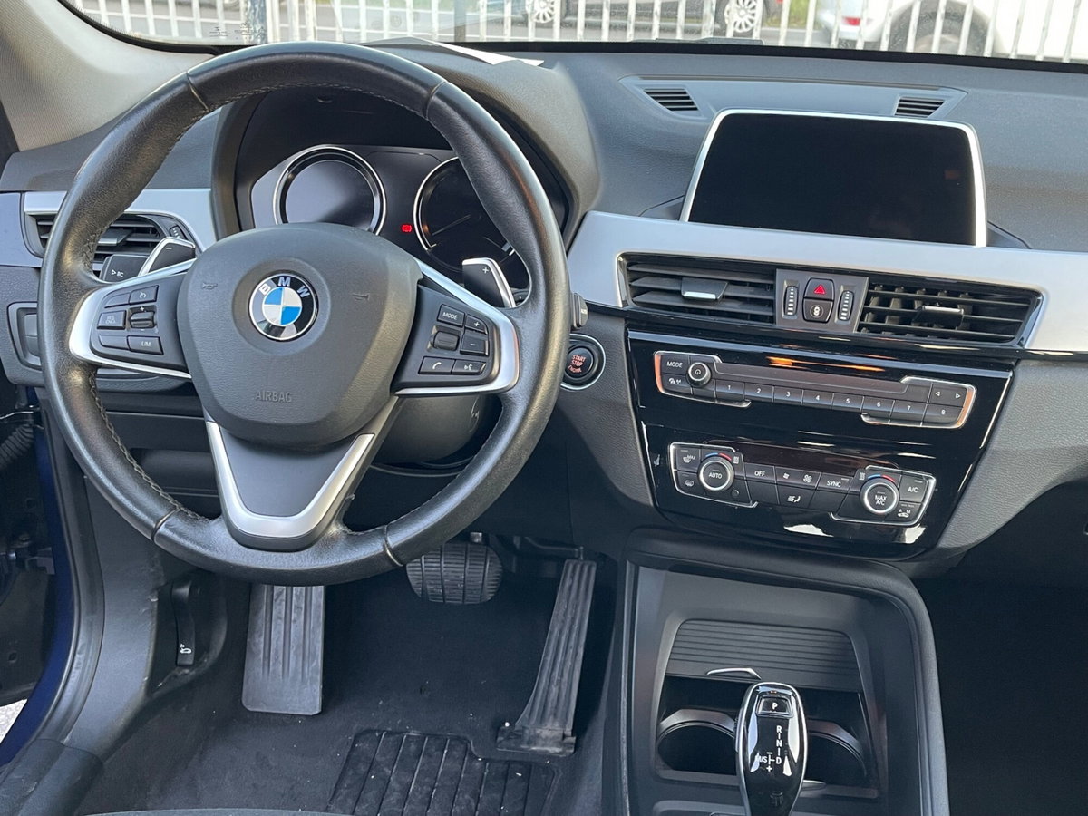 BMW X1 sDrive18d Business (6)