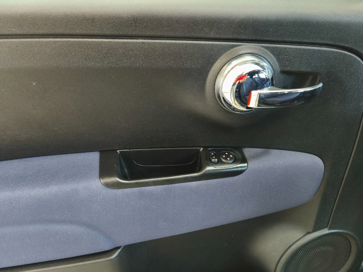Fiat 500 1.0 Hybrid Club (10)