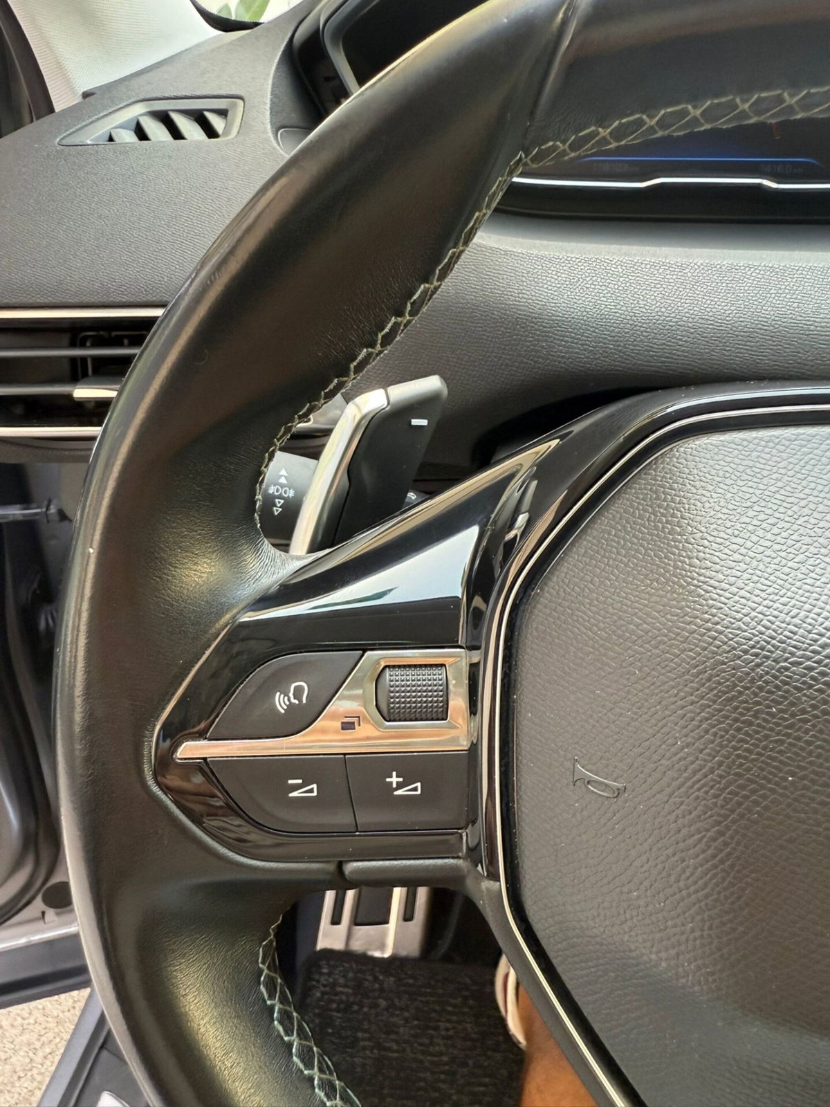Peugeot 5008 BlueHDi 130 S&S Crossway (11)