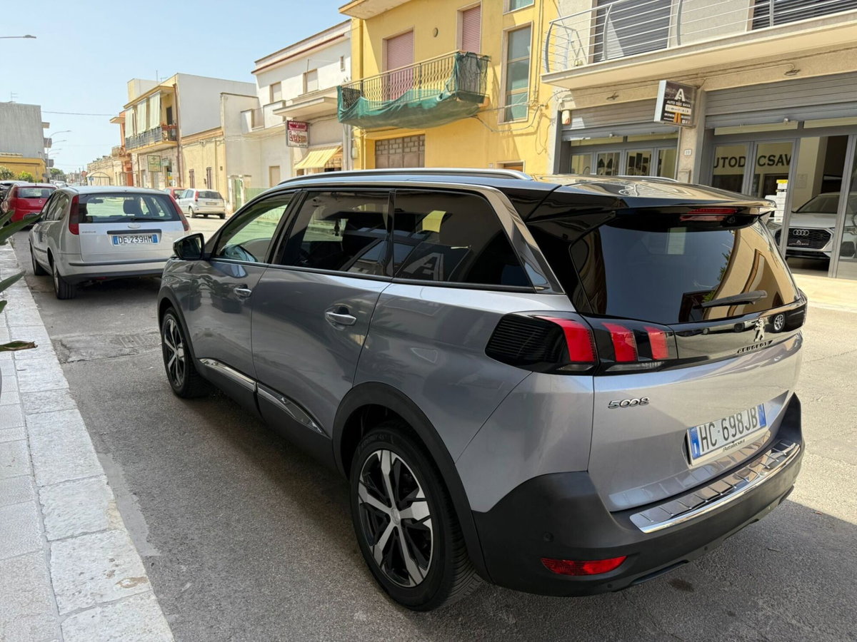 Peugeot 5008 BlueHDi 130 S&S Crossway (5)
