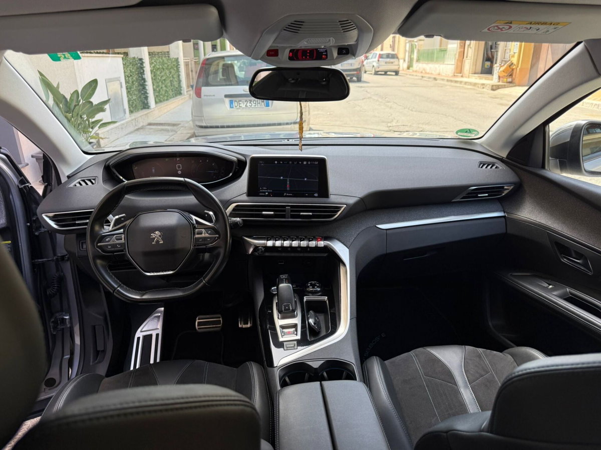Peugeot 5008 BlueHDi 130 S&S Crossway (9)