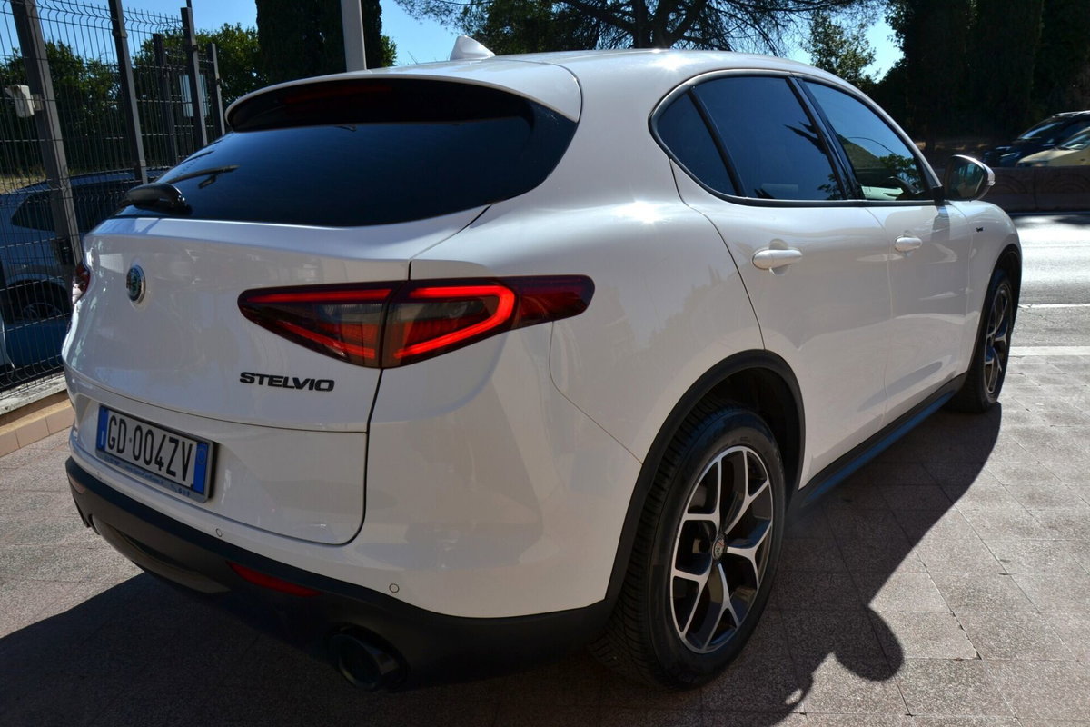 Alfa Romeo Stelvio Stelvio 2.2 Turbodiesel 190 CV AT8 Q4 Sprint (5)