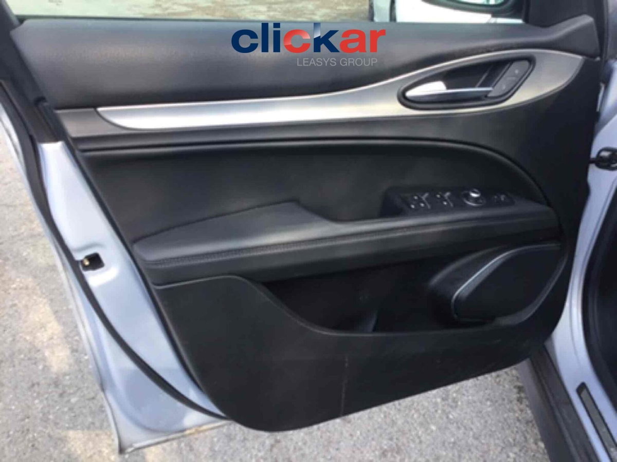 Alfa Romeo Stelvio Stelvio 2.2 Turbodiesel 190 CV AT8 Q4 Sprint (14)