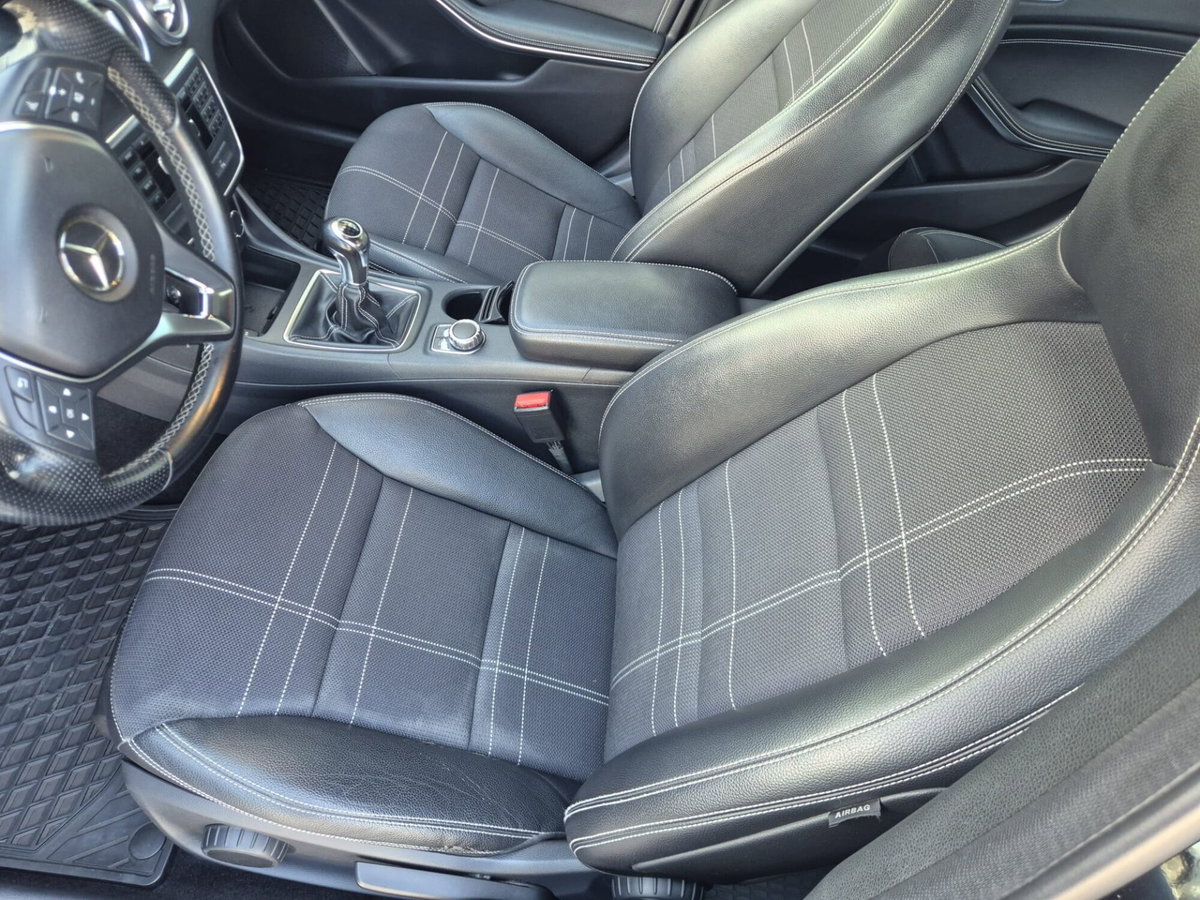 Mercedes-Benz Classe A 180 CDI BlueEFFICIENCY Automatic Sport (13)