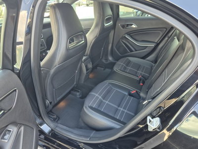 Mercedes-Benz Classe A 180 CDI BlueEFFICIENCY Automatic Sport (15)