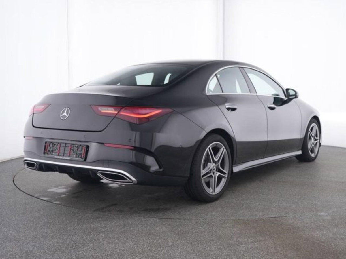 Mercedes-Benz CLA 180 Automatic Executive (2)