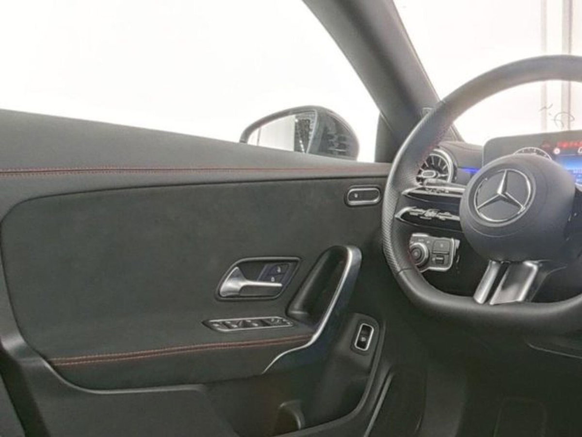 Mercedes-Benz CLA Shooting Brake 180 AMG Line Advanced Plus auto (9)
