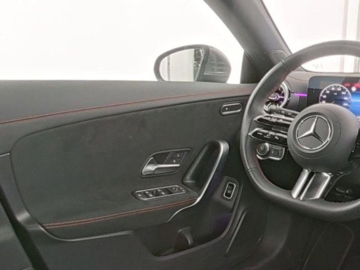Mercedes-Benz CLA Shooting Brake 180 AMG Line Advanced Plus auto (9)