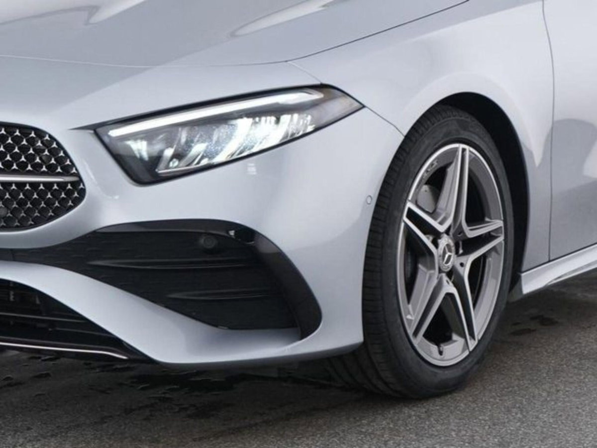 Mercedes-Benz Classe A Sedan 180 AMG Line Premium Plus auto (3)