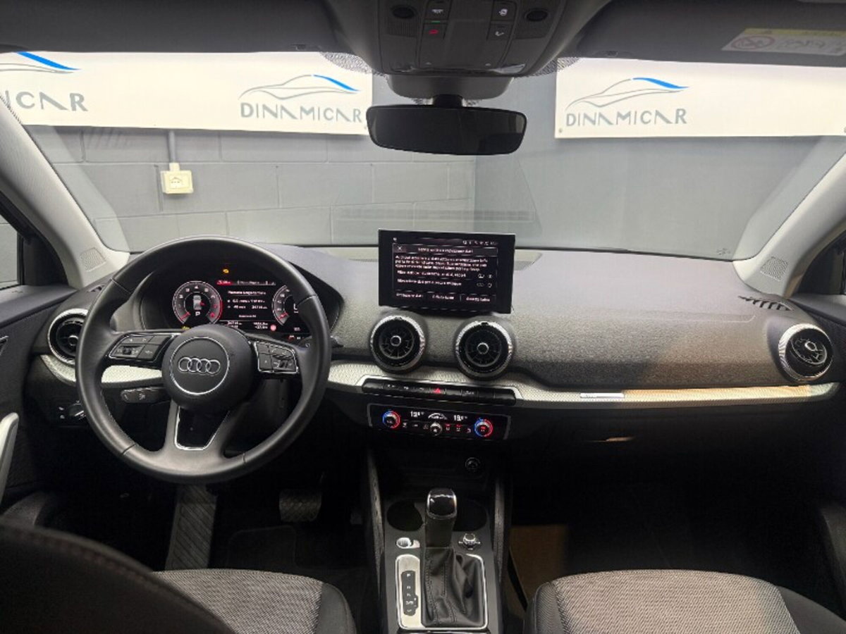 Audi Q2 Q2 35 TFSI S tronic Identity Black (12)