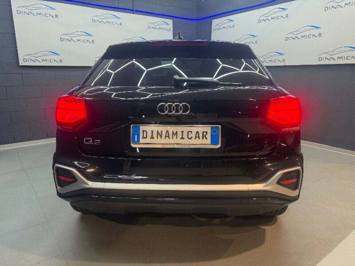 Audi Q2 Q2 35 TFSI S tronic Identity Black (6)