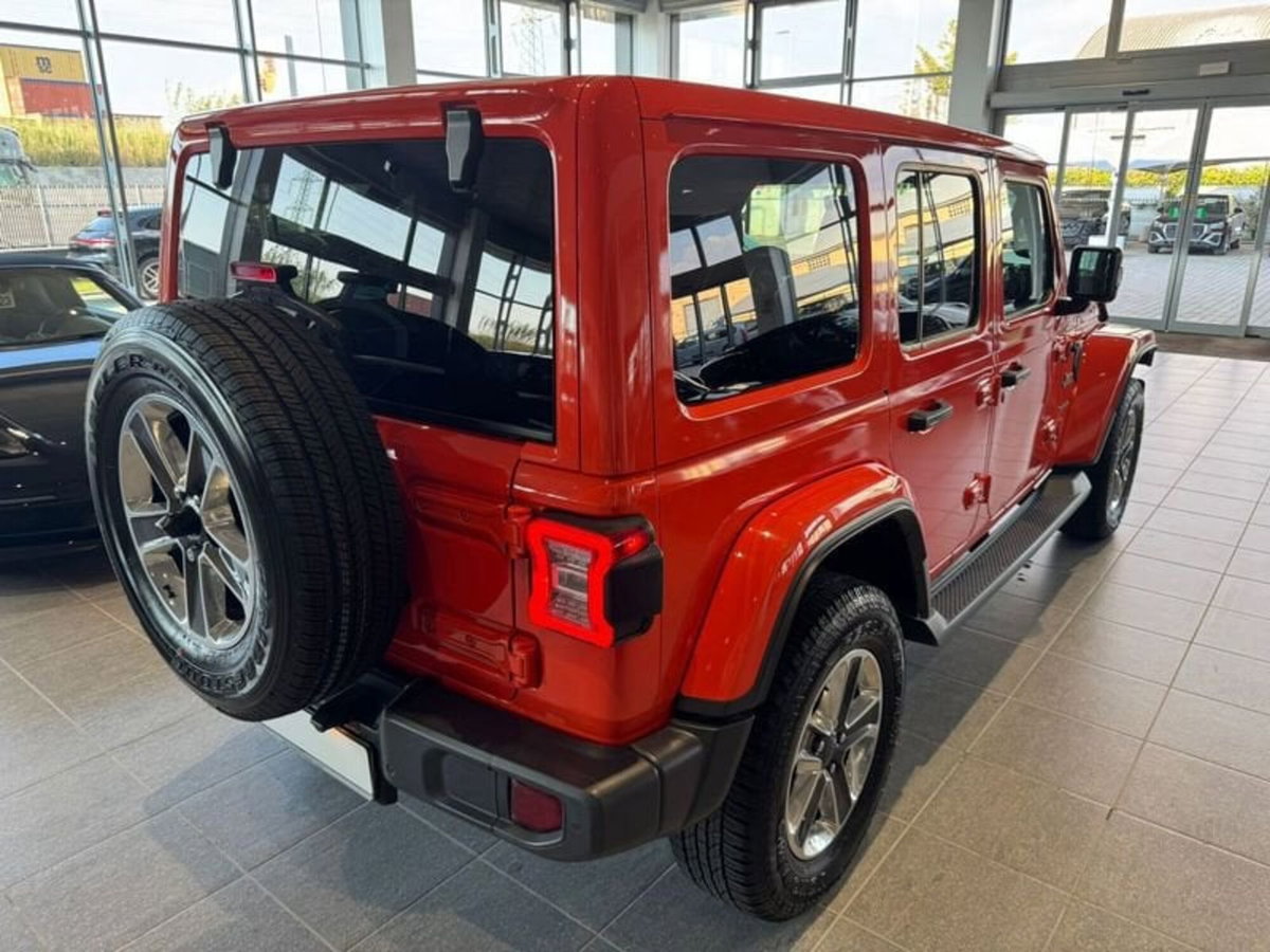 Jeep Wrangler 2.2 Mjt II Sahara (5)