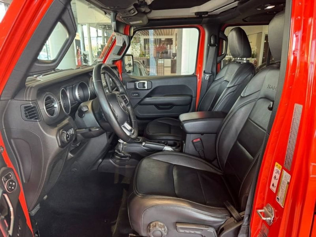 Jeep Wrangler 2.2 Mjt II Sahara (9)