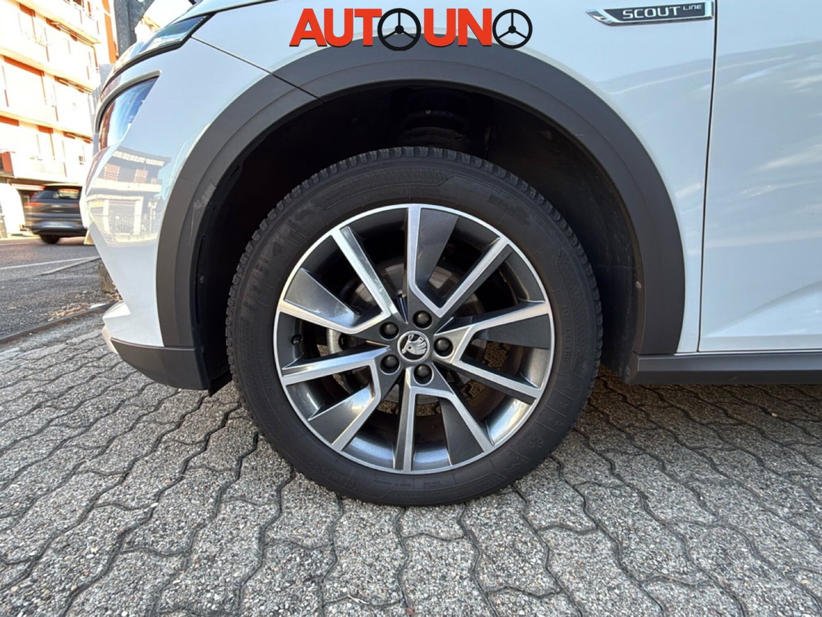 Skoda Kamiq 1.0 TSI 110 CV DSG ScoutLine (10)