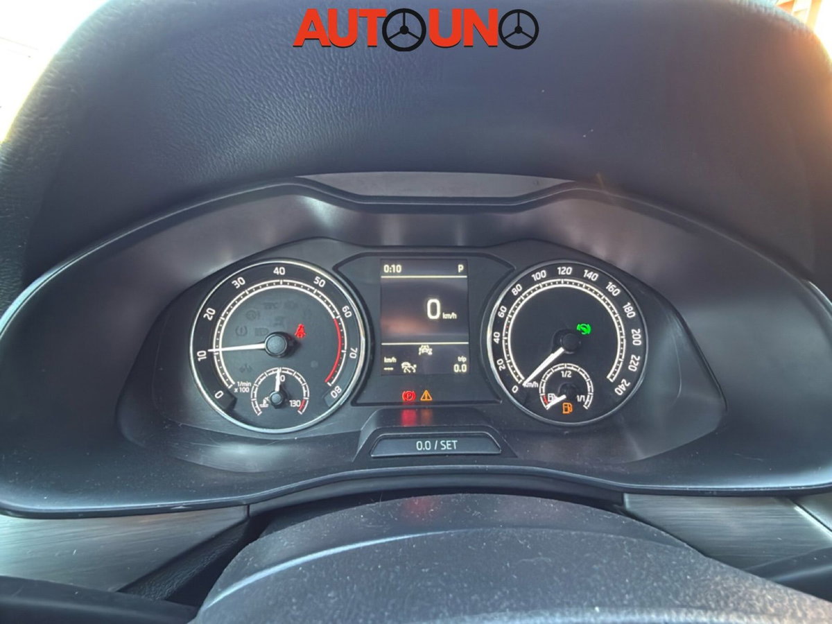 Skoda Kamiq 1.0 TSI 110 CV DSG ScoutLine (15)