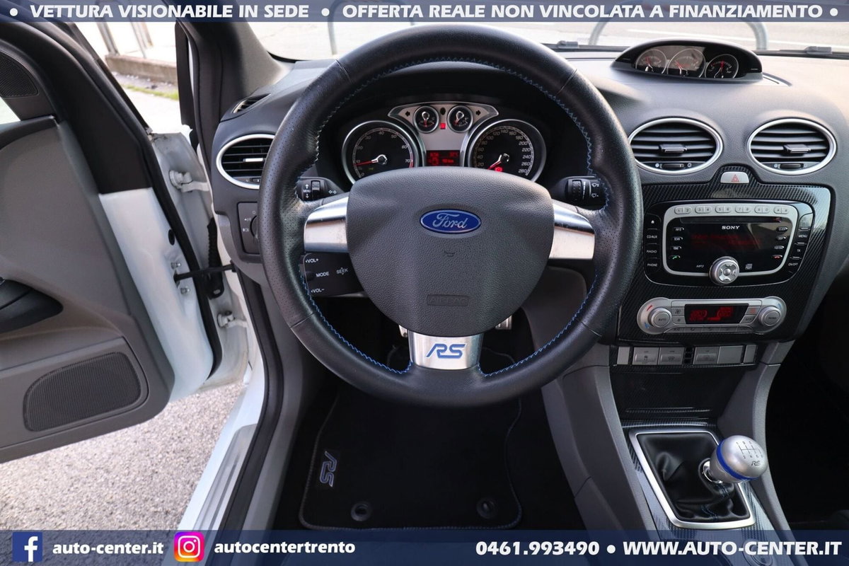 Ford Focus 2.5T (305CV) 3p. RS (11)