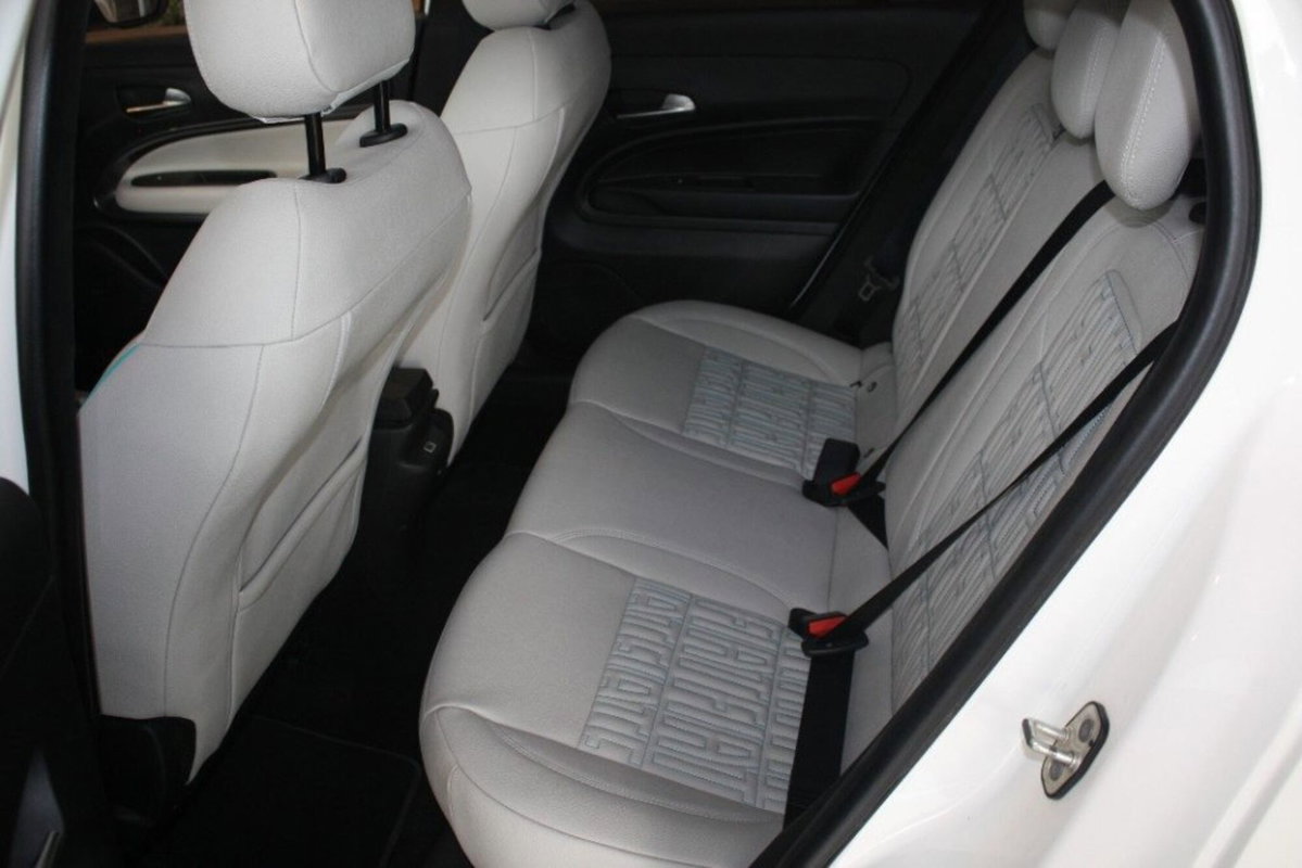 Fiat 600 1.2 hybrid La Prima 110cv auto (11)