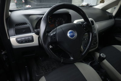 Fiat Grande Punto 1.3 MJT 90 CV 5 porte Dynamic (14)