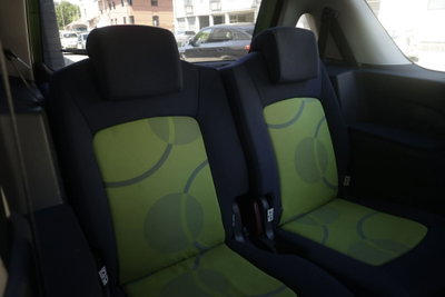 Peugeot 1007 1.4 HDi Sporty (12)