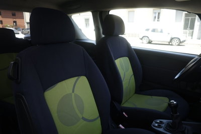 Peugeot 1007 1.4 HDi Sporty (6)