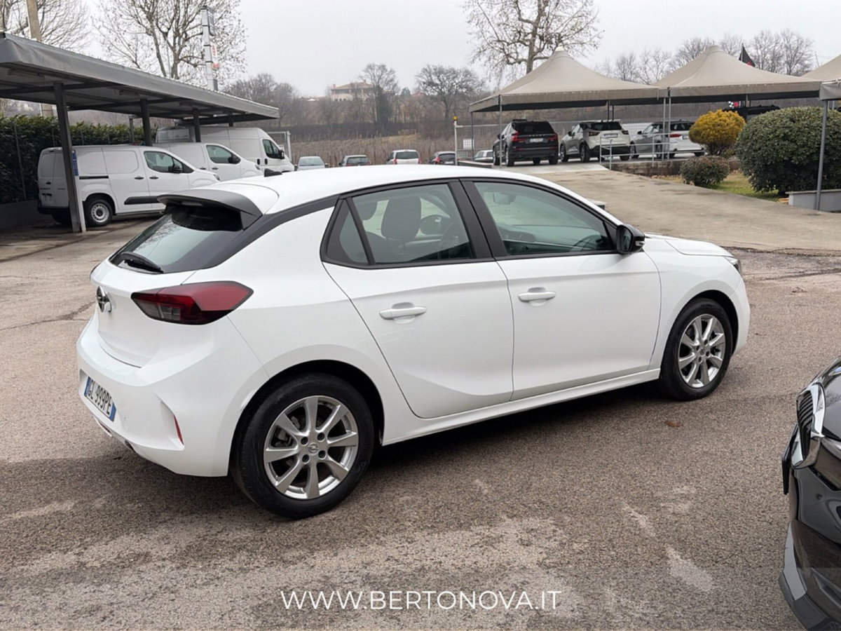Opel Corsa 1.5 D 100 CV Edition (4)