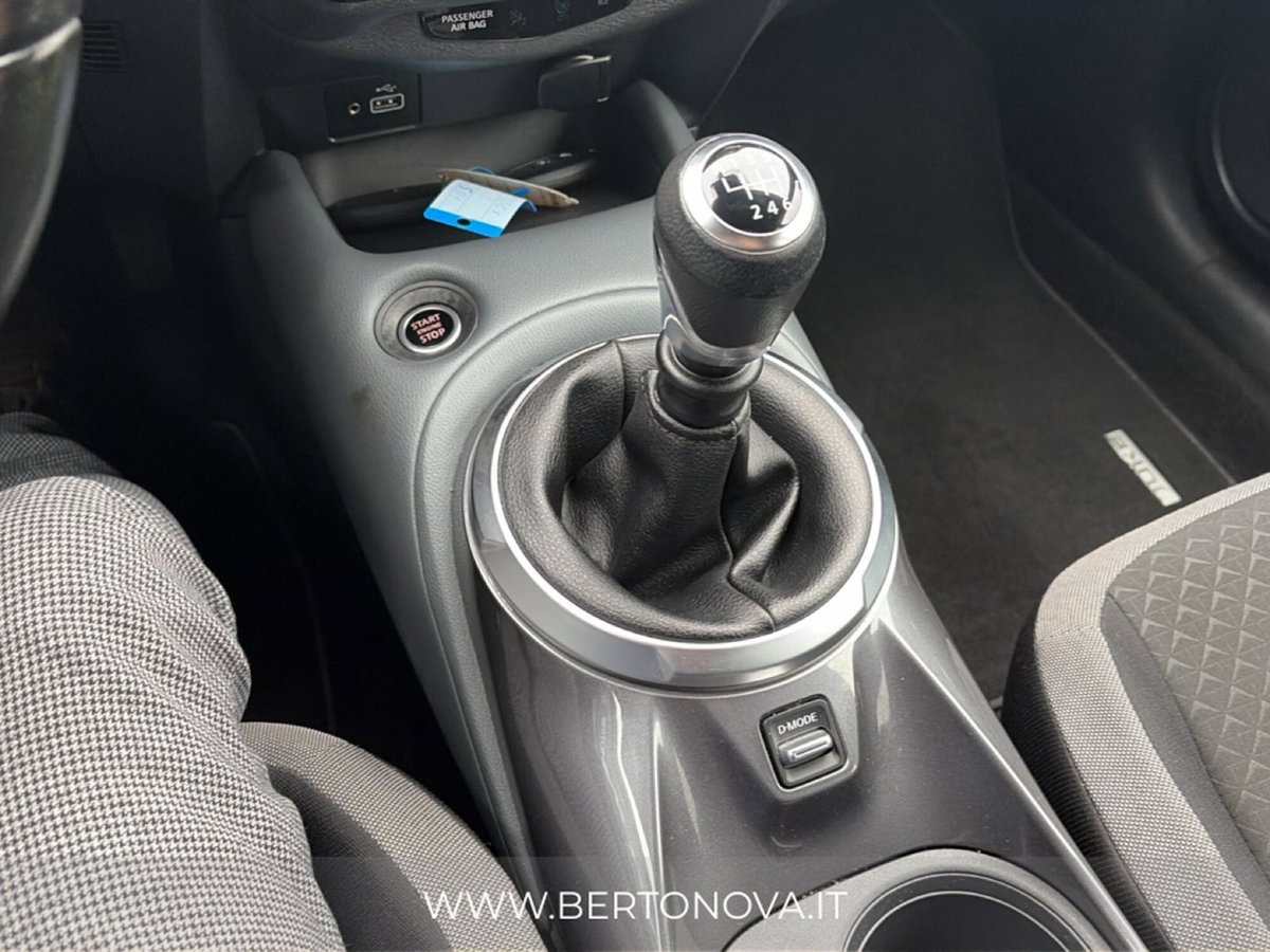 Nissan Juke 1.0 dig-t N-Connecta 114cv (15)