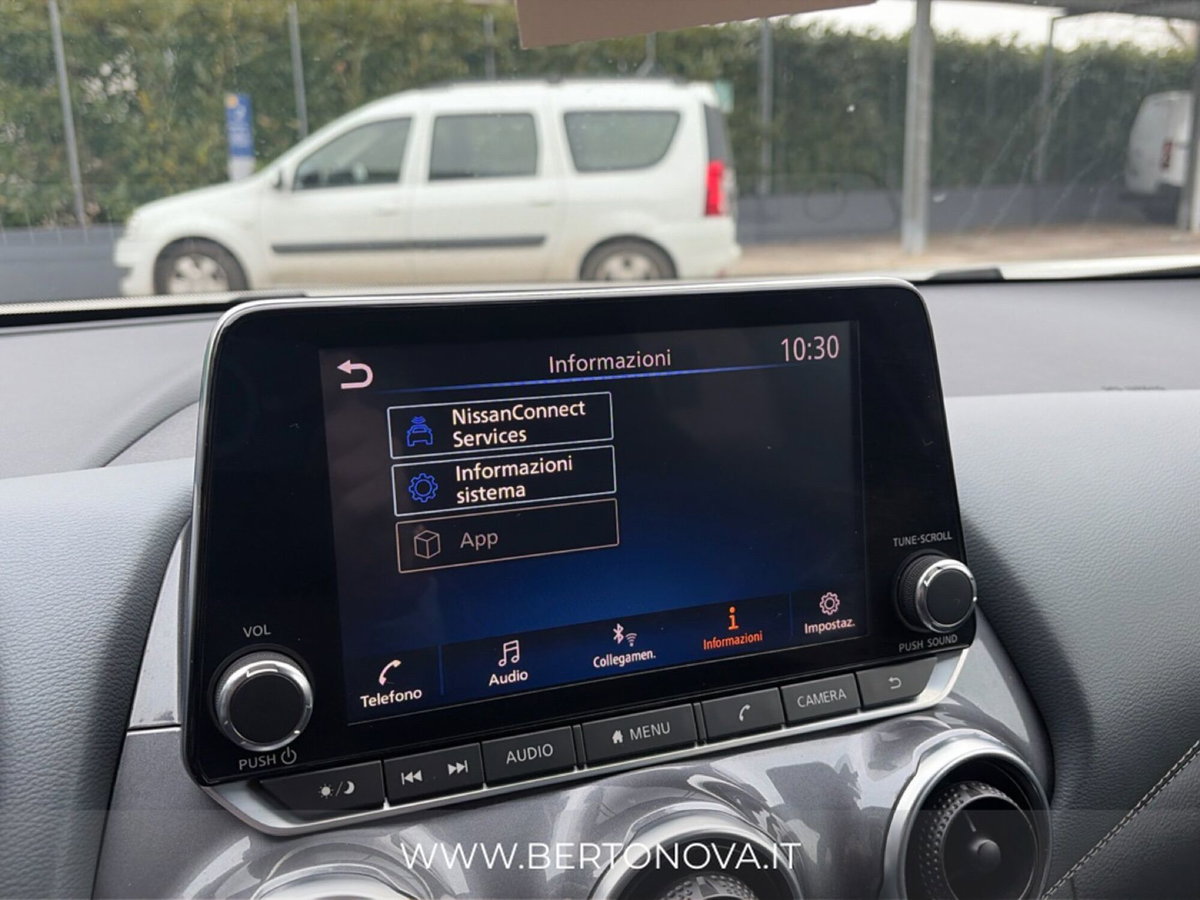 Nissan Juke 1.0 dig-t N-Connecta 114cv (17)