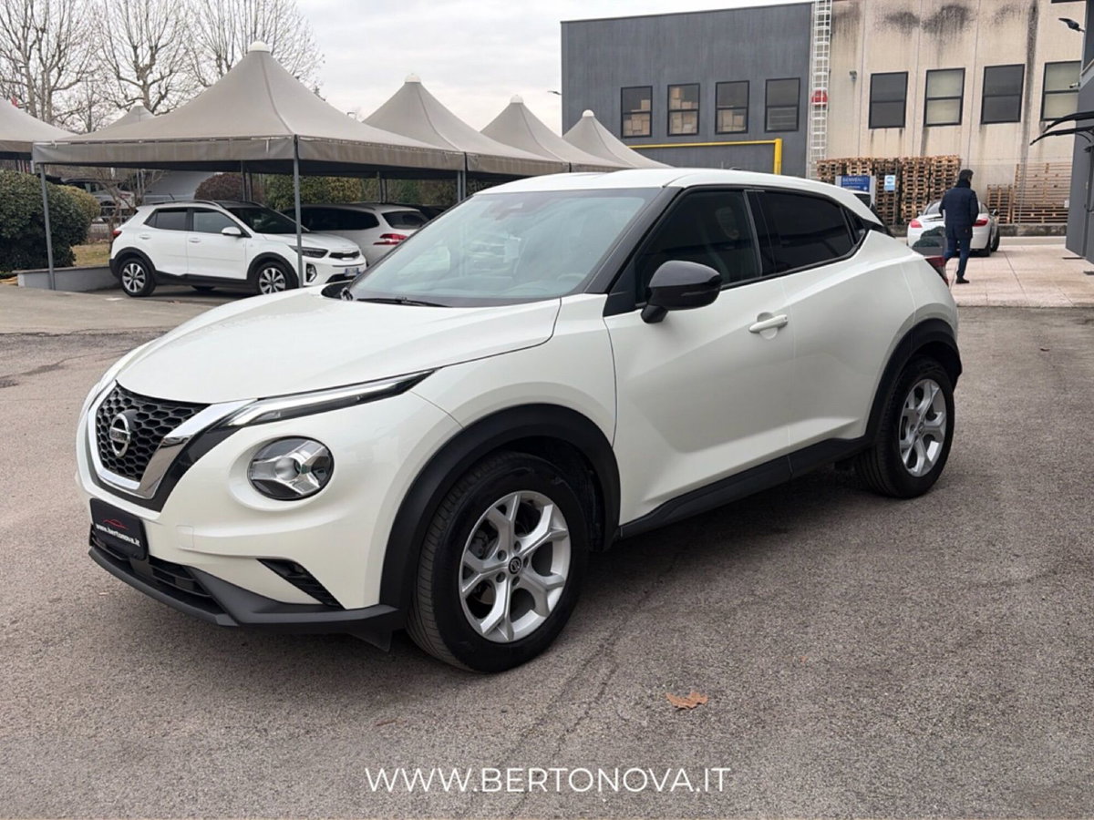 Nissan Juke 1.0 dig-t N-Connecta 114cv (2)