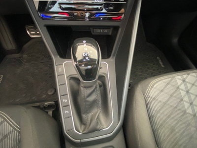 Volkswagen Polo 1.0 tsi R-Line 95cv dsg (19)