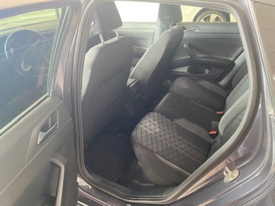Volkswagen Polo 1.0 tsi R-Line 95cv dsg (9)