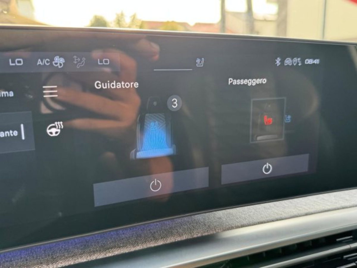 Peugeot 3008 1.2 hybrid GT 145cv e-dcs6 (16)