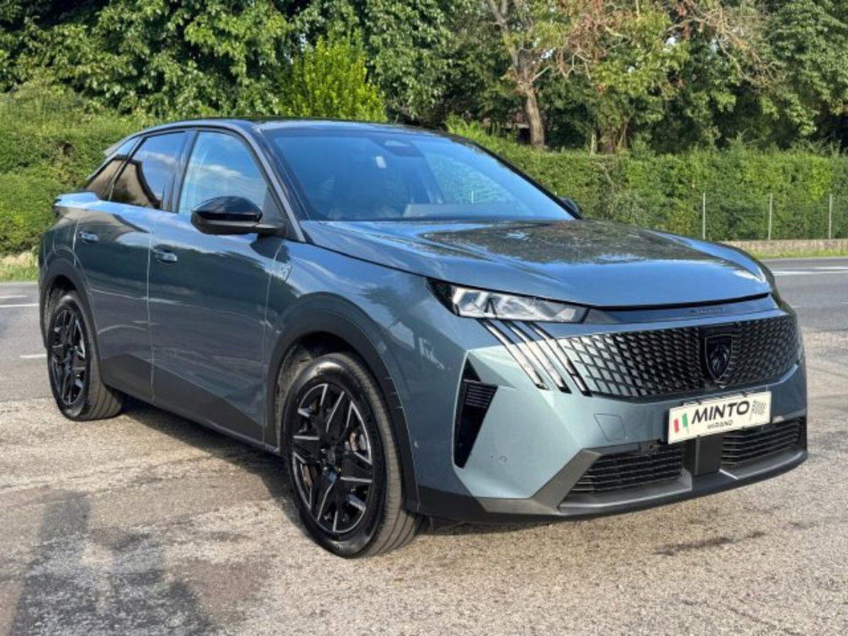 Peugeot 3008 1.2 hybrid GT 145cv e-dcs6 (4)