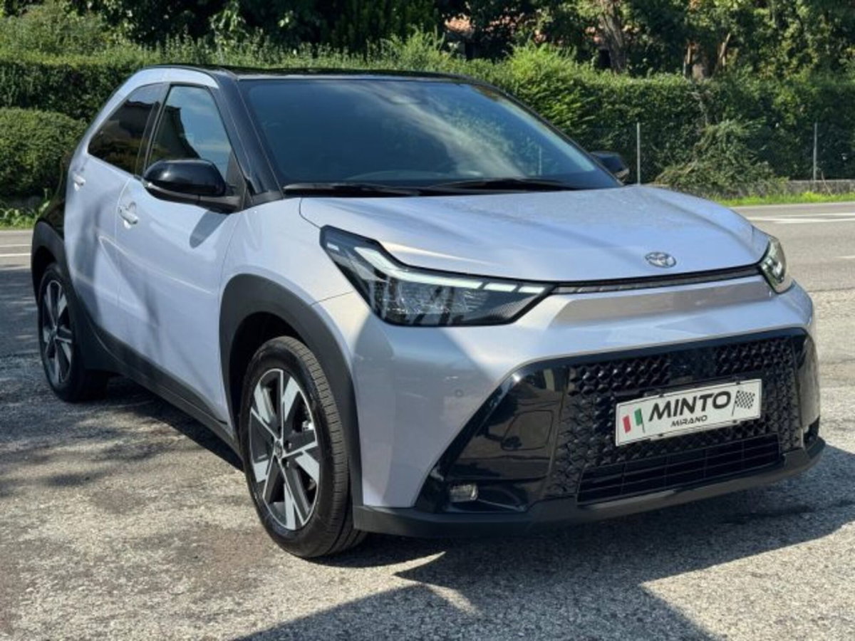 Toyota Aygo X 1.5 hybrid Icon e-cvt (4)