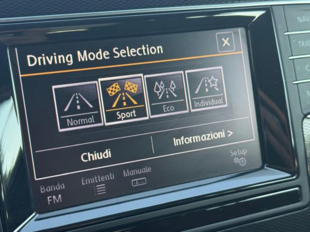 Volkswagen Golf GTI Performance 2.0 TSI DSG 5p. BlueMotion Technology (14)