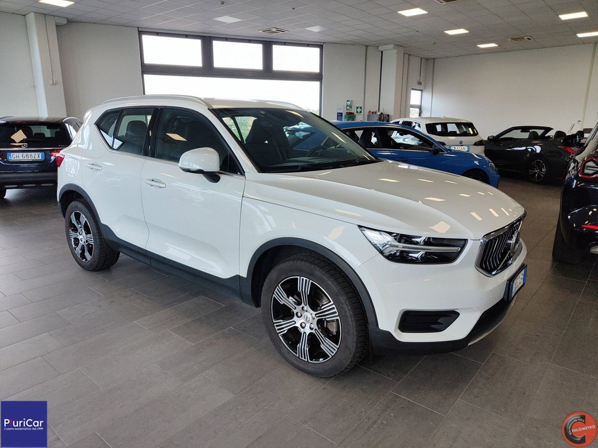 Volvo XC40 B5 AWD Geartronic R-design (2)
