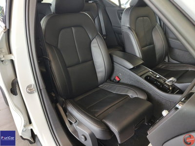 Volvo XC40 B5 AWD Geartronic R-design (5)