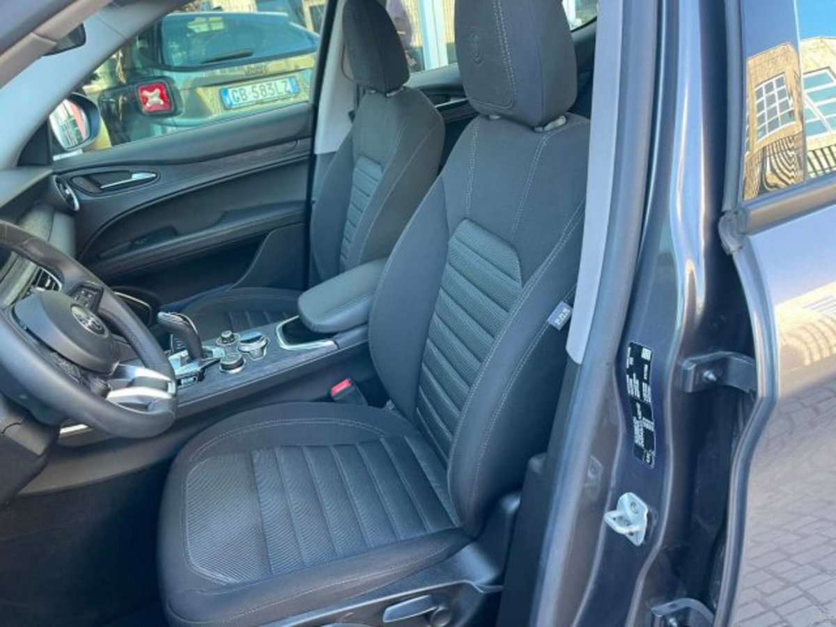 Alfa Romeo Stelvio Stelvio 2.2 Turbodiesel 160 CV AT8 RWD Business (9)
