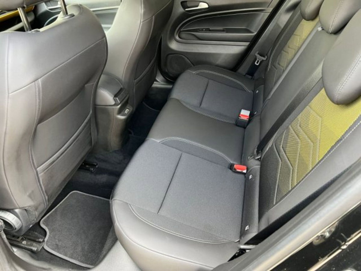 Jeep Avenger 1.2 turbo 85th Anniversary fwd 100cv (13)